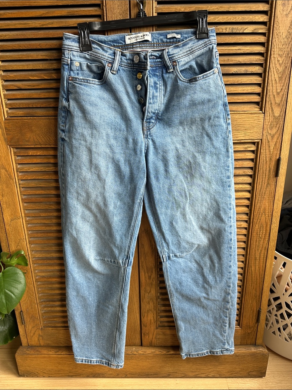 Scotch & Soda women’s  Light Blue barrel jeans